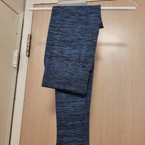 GENTLY USED DOCELE YOGA PANTS, SMALL!!!